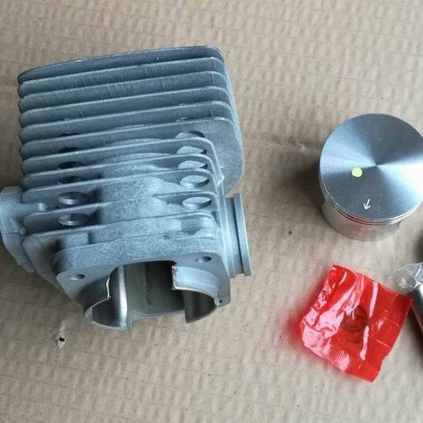 SXS Cylinder Piston Kit - Compatible with FS 550 FS 420 FS550 FS420 (46mm) High-Performance Two-Stroke Engine Overhaul Kit Includes gaskets and piston rings Cylinder Piston Gasket Set (1/4)