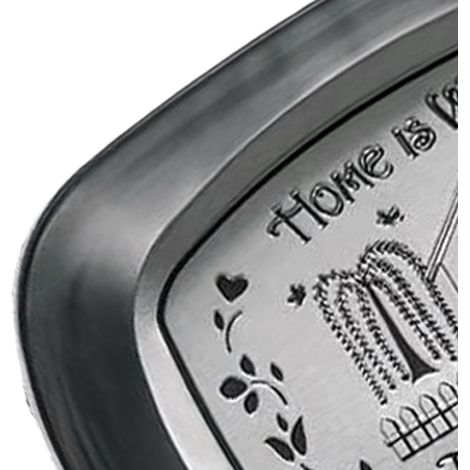 Retro-Tablett aus Metall im europäischen Stil in Bootsform, Vintage-Obst- und Snackteller, ideal für die Inneneinrichtung. (1/4)