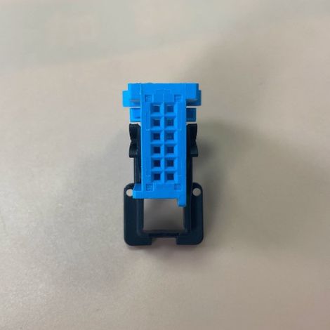 13935391 Connecteurs, prises et faisceaux de câbles automobiles (1/4)