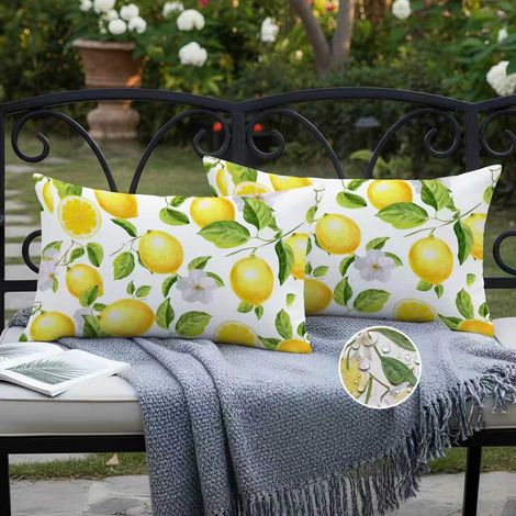 Housse de Coussin 30x50cm Extérieur Imperméable Coussins Double Motif Citron Jaune Fleurs Blanches Feuilles Vertes Moderne pour canapé Salon Balcon Jardin Voiture Lot de 2 (1/5)