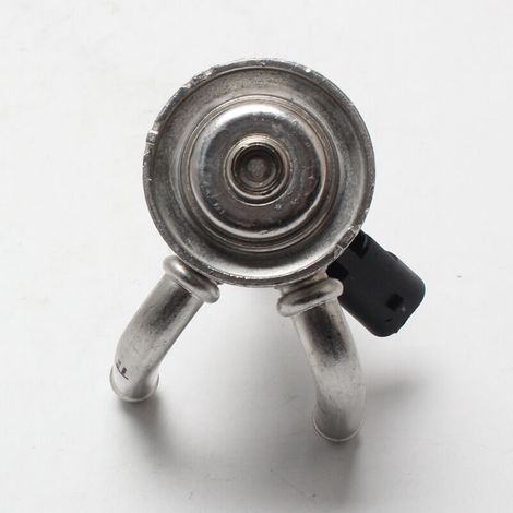 A0004905300 0004905300 est un injecteur diesel pour véhicules Mercedes-Benz. (1/4)