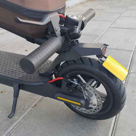 1 set, color: red, material: PC, suitable for Xiaomi electric scooter multi-functional mudguard tail. (1/5)