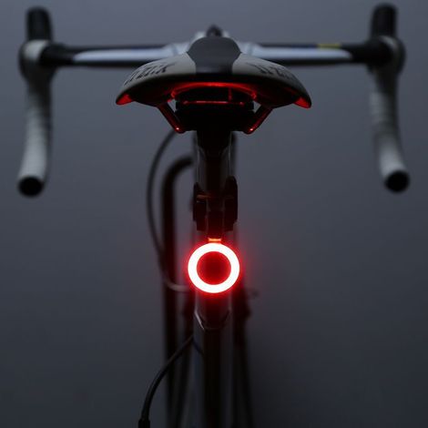Luces traseras para bicicleta, capacidad de carga USB, iluminación para bicicletas de montaña, iluminación brillante para paseos nocturnos y bicicletas de carretera, accesorios para luces traseras. (1/2)