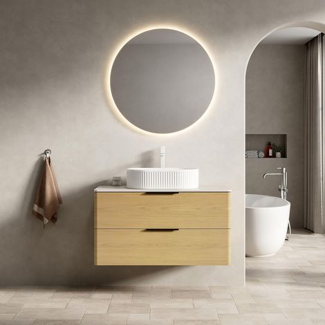Meuble de salle de bain suspendu 90 cm – Vasque ovale blanche, plan en travertin reconstitué, corps en contreplaqué à bords arrondis finition chêne, 2 tiroirs – Chêne (1/5)
