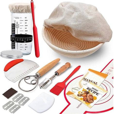 Complete sourdough starter kit with proofing basket and glass jar for bread baking (1/5)