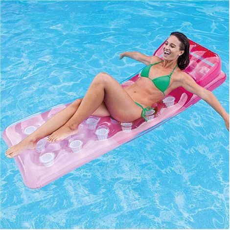 Il N'y A Pas D'eau Dans La Piscine