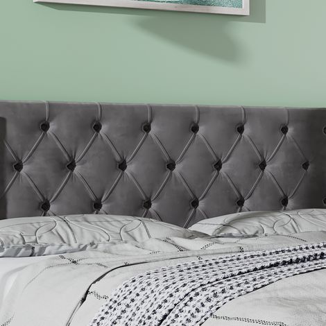 Lit flottant forme oreille, double rangée de clous, tissu flanelle gris avec surpiqûres à boutons, tête et pied de lit, lit double 160x200 cm, sommier hydraulique avec dessous en feutre noir antitache (1/5)