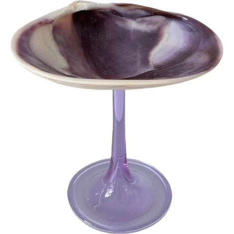 Verre à vin à pied en coquillage naturel, verre artistique en coquillage irrégulier, décoration intérieure.