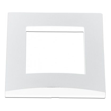 Plaque de finition blanche 1 poste – Bord biseauté – Entraxe 50x45mm – Dimensions 80x80mm – Non compatible avec autres marques – Alternative Elec (1/2)