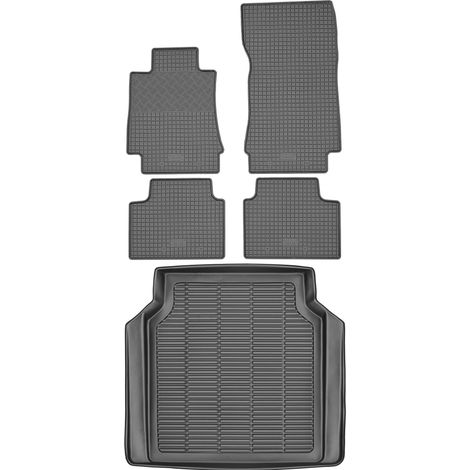 Set di tappetini in gomma per auto e tappetino per bagagliaio per Alfa Romeo Giulia Sedan dal 2016 al 2020.