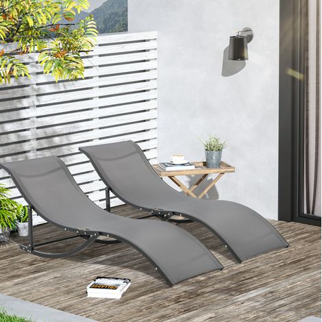 Set di 2 lettini prendisole 165x61x63 cm grigio scuro in alluminio pieghevoli con design ergonomico a S (1/5)