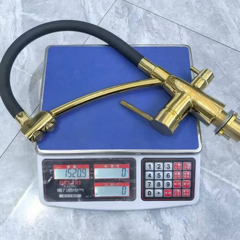 Russian export all-copper three-in-one hot and cold cooktop, kitchen faucet, universal rotating sink -- Titanium D-shaped Goddess water purifier