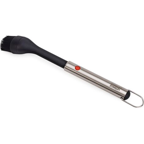 GrillOut™ Joseph Joseph, brosse en silicone BBQ avec manche extensible, poils résistants à la chaleur, idéale pour appliquer les sauces et les marinades, design pratique, couleur noire.