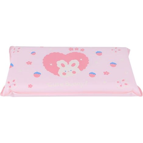Oreiller rafraîchissant pliable en forme de cristal de glace pour réduire la température et faire la sieste, pour enfants et adultes. Motif : Lapin aux fraises et fond rose. (1/5)