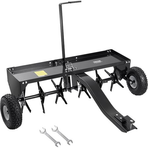 VEVOR Aerateur de Gazon Remorque, 1016 mm, Aerateur de Pelouse Remorquable avec Attelage Universel, Pointes de Fer Disposees en Alternance, Favorise la Respiration des Racines, pour Jardins, Fermes