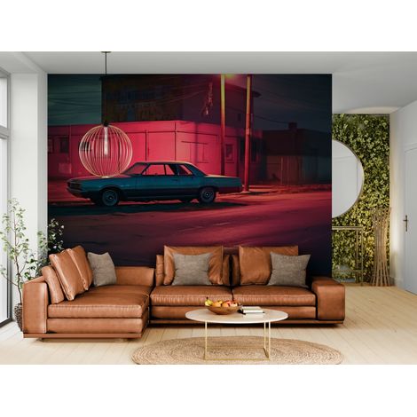 Papier peint Urbain – Voiture rétro sous néon rouge - 150 x 250 cm (1/2)