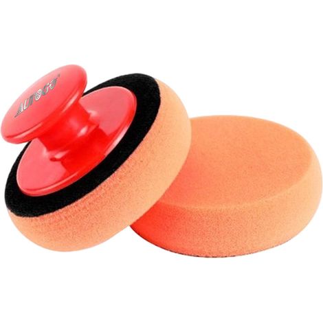 The handle of the AUTOGO car wax fits comfortably in the palm of the hand and allows for effortless polishing as well as a secure grip – a tool for paint care. (1/5)