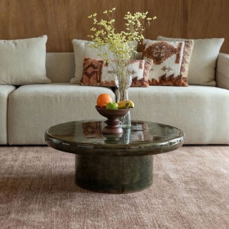 M&S – Table basse ronde vintage 60x60 cm en bois de manguier – Finition brillante vert et marron – Piètement cylindrique robuste (1/5)