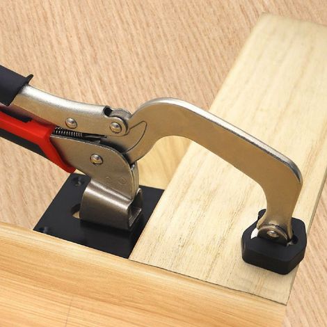 Klemmen und Befestigungsvorrichtungen für die Holzbearbeitung (1/5)
