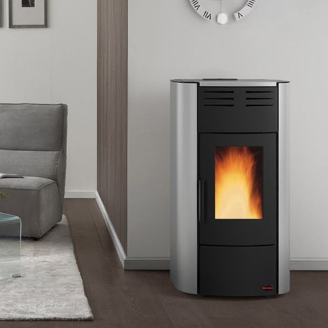 Poele a' granule's La Nordica Extraflame Raffaella Idro 2.0 H15 argent 20,7 kW pour 545 m de chauffage revetement en acier