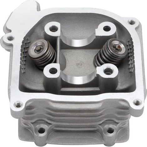 Testata cilindri di ricambio Dailygoody per motori a 4 tempi. Testate cilindri affidabili e performanti. Compatibile con motori GY6 da 49cc e 50cc. Ricambio per scooter. (1/5)