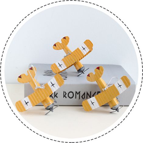 Lot de 3 décorations suspendues en forme d'avion, style rétro, en fer, pour voiture ou bureau, jaune, rouge, bleu. (1/5)