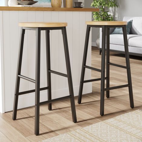 Lot de 2 tabourets de bar 63 cm, assise aspect bois, structure métal noir DESVIAE