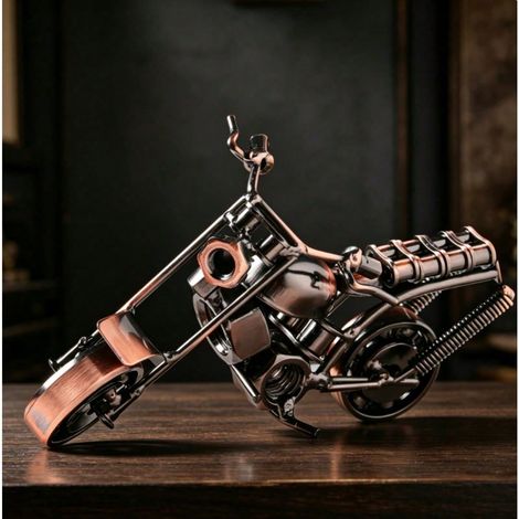 Ornement modèle moto métallique vintage, figurine moto en fer forgé à la main multi-styles, décoration de bureau rétro pour présentation dans bureau d'étude, bureau et maison (1/4)
