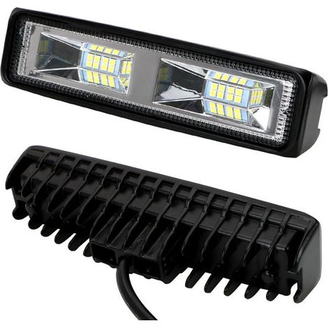 Due luci LED super luminose da 10W 12V, adatte per veicoli fuoristrada, auto, moto, barche, trattori, camper e veicoli ricreazionali. Non necessitano di batterie. (1/5)