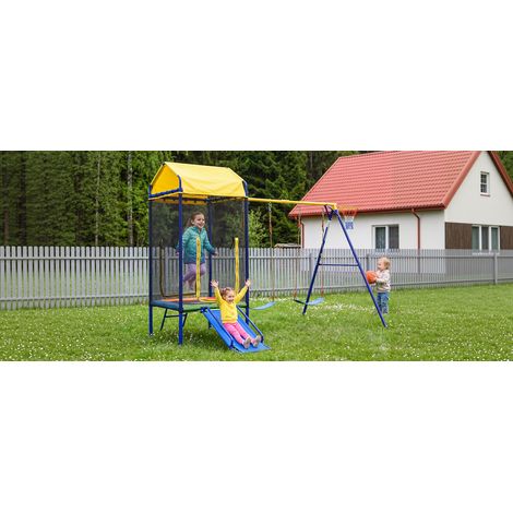 Ensemble de balançoire extérieur multifonction pour enfants, tour de jeux jardin avec trampoline, balançoire et toboggan, filet de sécurité, panier de basket et cadre en acier robuste. (1/5)