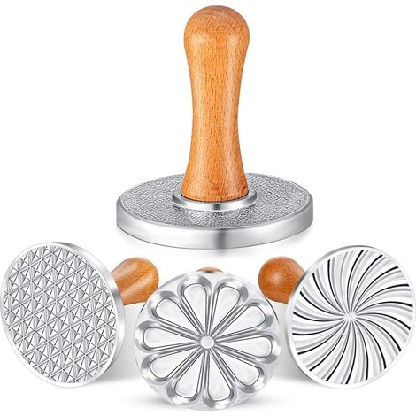 Lot de 3 emporte-pièces en métal avec manche en bois pour la confection de gâteaux et pâtisseries maison. (1/5)