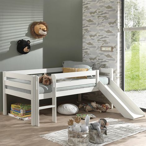 Lit mi-hauteur Pip avec toboggan 90 x 200 – Bois de pin massif – Échelle avec poignées – Côtés hauts pour sécurité – Vipack (1/4)
