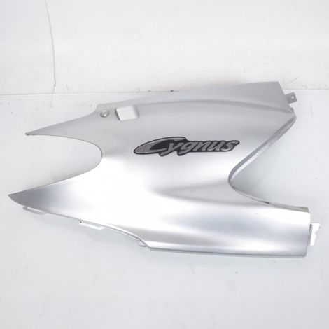 [PRODUIT D'OCCASION] Coque arrière droite origine pour Scooter Yamaha 125 Cygnus 1999 (1/3)