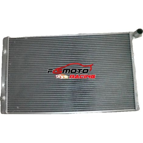 Radiador, totalmente de aluminio, tamaño del núcleo 25 1/2" x 16 3/5", tamaño total 28 1/2" x 16 3/8", entrada/salida 32 mm/32 mm, 30 % más de capacidad de refrigeración. (1/5)