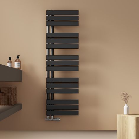 EMKE Badheizkörper Flach 1320x400 mm Schwarz Handtuchwärmer Handtuchtrockner, Panel Handtuchhalter Seitenanschluss für Bad Warmwasser 570W