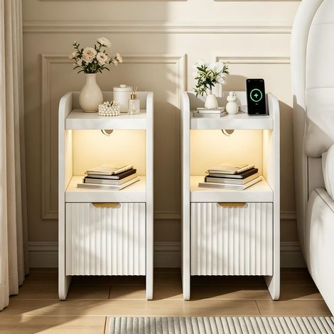 Set di 2 comodini bianchi – Comodino – Ricarica integrata – LED a 3 tonalità, Cassetto – Design compatto (1/5)