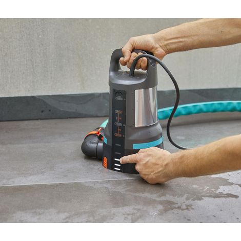 GARDENA Pompa sommersa per acque pulite 450 W 11.000 l/h Aquasensor (9034-20) (1/2)
