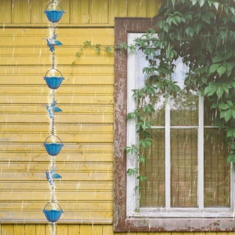 Chaîne de descente d’eau décorative suspendue pour gouttière – Chaîne pluie en cuivre ou aluminium, évacuation élégante et fonctionnelle, idéale pour toitures, patios et jardins (1/4)
