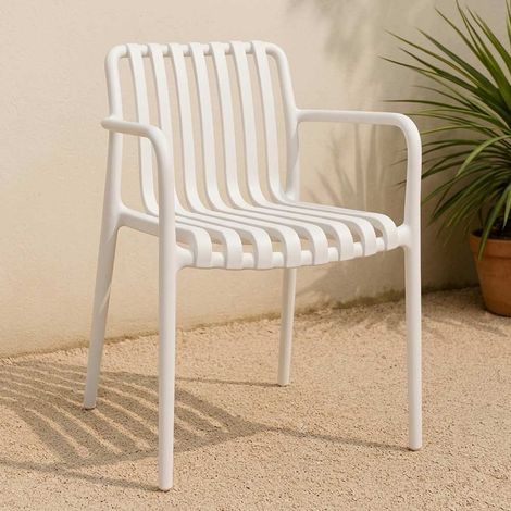Chaise d'extérieur Iside en plastique blanc haut de gamme confortable avec accoudoirs