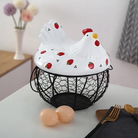 Panier à œufs rustique avec couvercle céramique en forme de poule et motif fraise - Design fermier décoratif pour cuisine - 22 cm - Céramique et métal - Blanc - Contient 1 panier (1/5)
