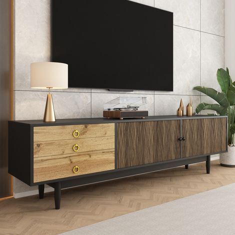 Armoire TV,plaque basse avec panneaux de porte à motif de vagues d’eau et trois tiroirs dans un schéma de couleurs bois et noir.