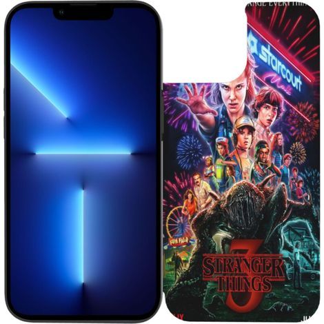 Cet étui pour iPhone 13 aux couleurs de Stranger Things est fabriqué en cuir véritable et possède une fermeture magnétique. Il est compatible avec les modèles d'iPhone 13 à double caméra. (1/2)