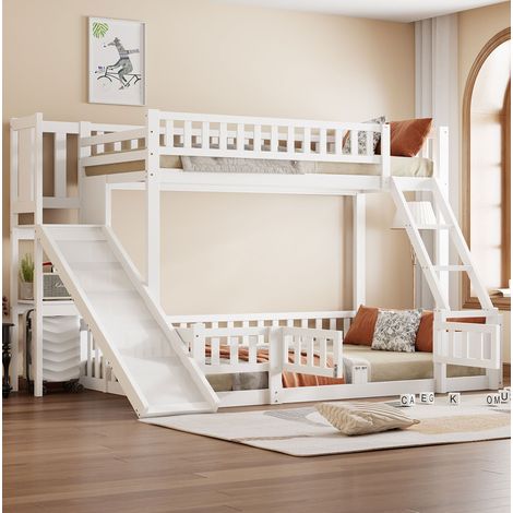 Letto a castello 90x200 cm e 140x200 cm con sponda di sicurezza con porta, scivolo, scala e ripiano aperto, senza materasso, bianco (1/5)
