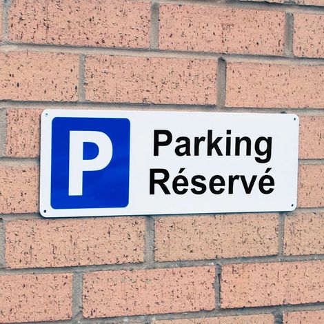 Large panneau extérieur 'Parking Réservé' - PVC résistant (42 x 14 cm) (1/2)
