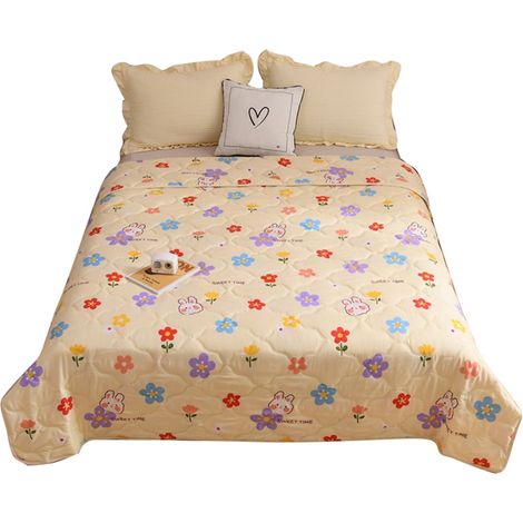 Couette d'été en coton respirant et lavable, broderie légère, matelassage ultrasonique, 180x200 cm, motifs fleuris, confortable et douce pour la peau. (1/5)