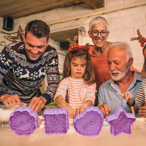 3D-Ausstechformen für Thanksgiving und Weihnachten, inklusive Ausstechformen und Saugnäpfen. Küchenhelfer zum Backen. (1/4)