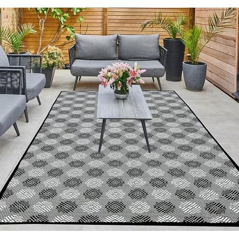 Outdoor Plastic Mat (150 x 100 cm Large) – Mat for Patio, Garden, Beach, Camping, Balcony, Patio, Courtyard, Veranda – Washable, Portable, Resistant (1/5)