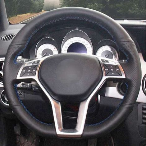 The steering wheel trim panel A0994640113 is suitable for the Mercedes-Benz C204. (1/5)