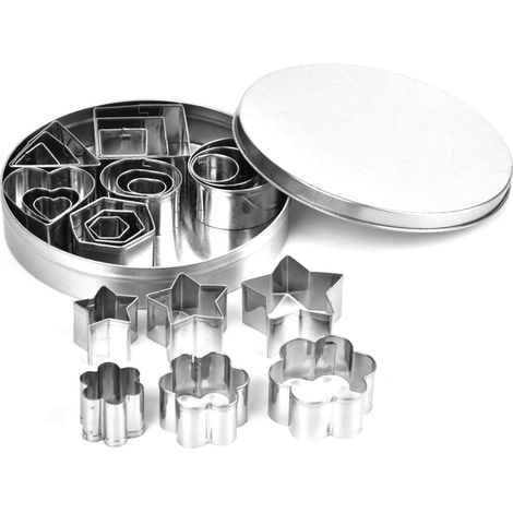Set mit 24 Ausstechformen aus Edelstahl mit grafischen Keksmotiven und Backutensilien (1/5)
