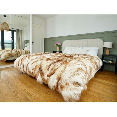 Tapis patchwork naturel en peau de mouton, tapis en laine et cuir de mouflon blanc et marron, jeté confortable (158 x 198 cm) (1/5)